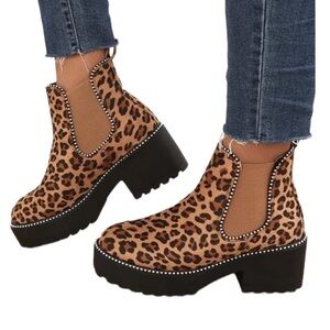 Chelsea Studded Animal Print Leopard Slip-on Platform Lug Booties Size 11 NWT